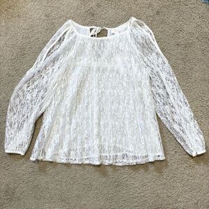 NWT ✨ LC Lauren Conrad white lace overlay cold shoulder long sleeved top, size M